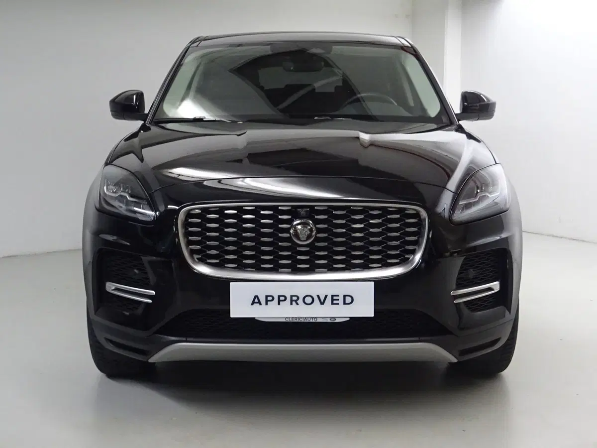 Jaguar E-Pace usata a Como (8)