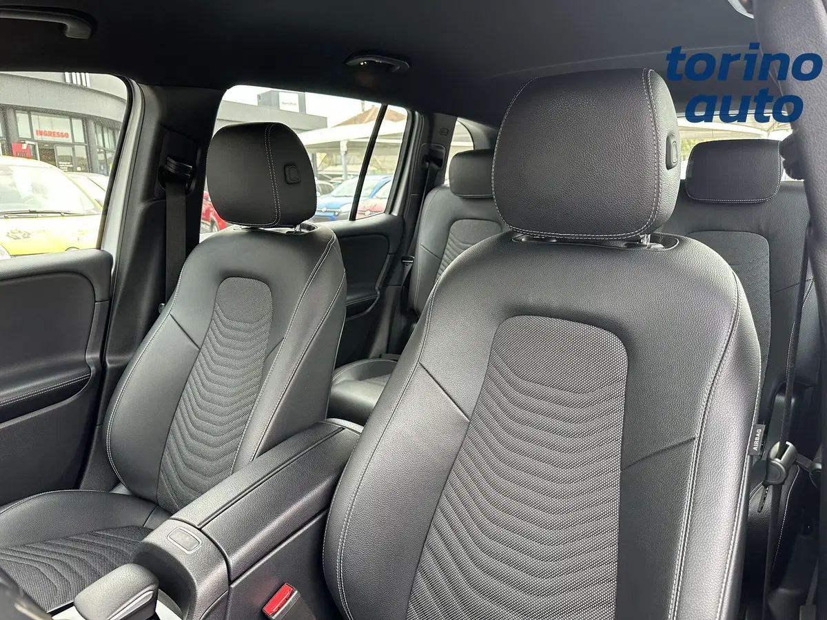 Mercedes-Benz GLB usata a Torino (11)