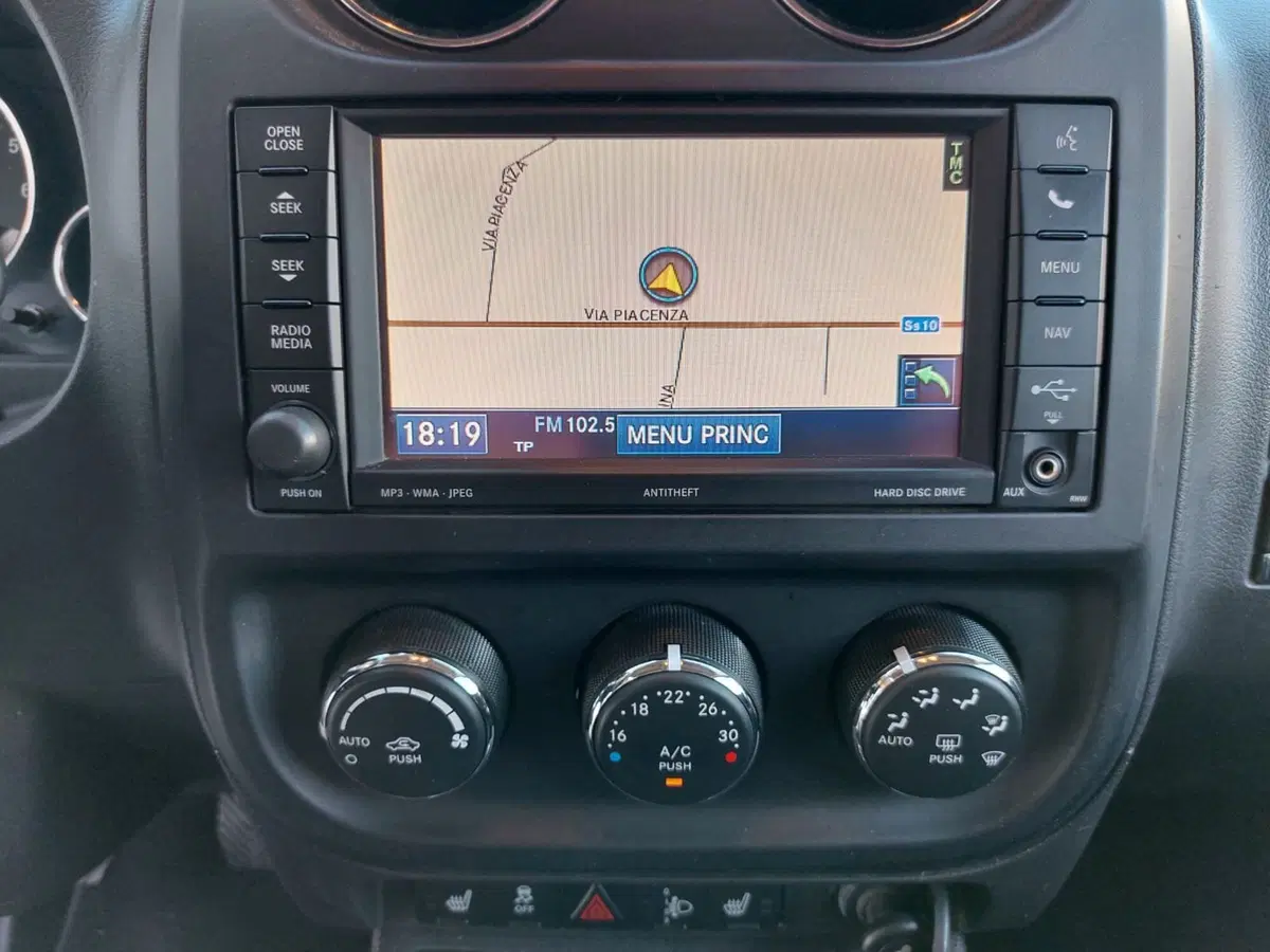 Jeep Compass usata a Pavia (7)