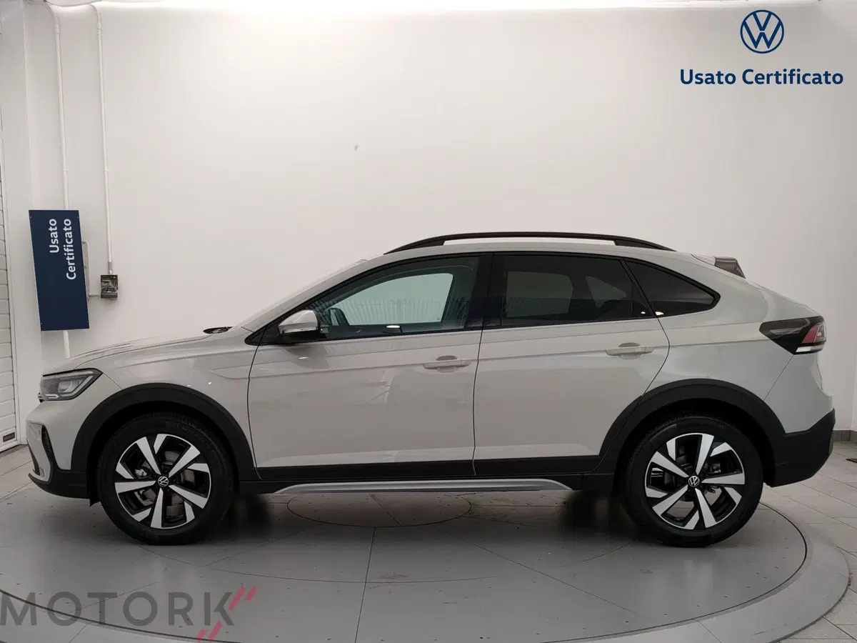 Volkswagen Taigo nuova a Varese (3)