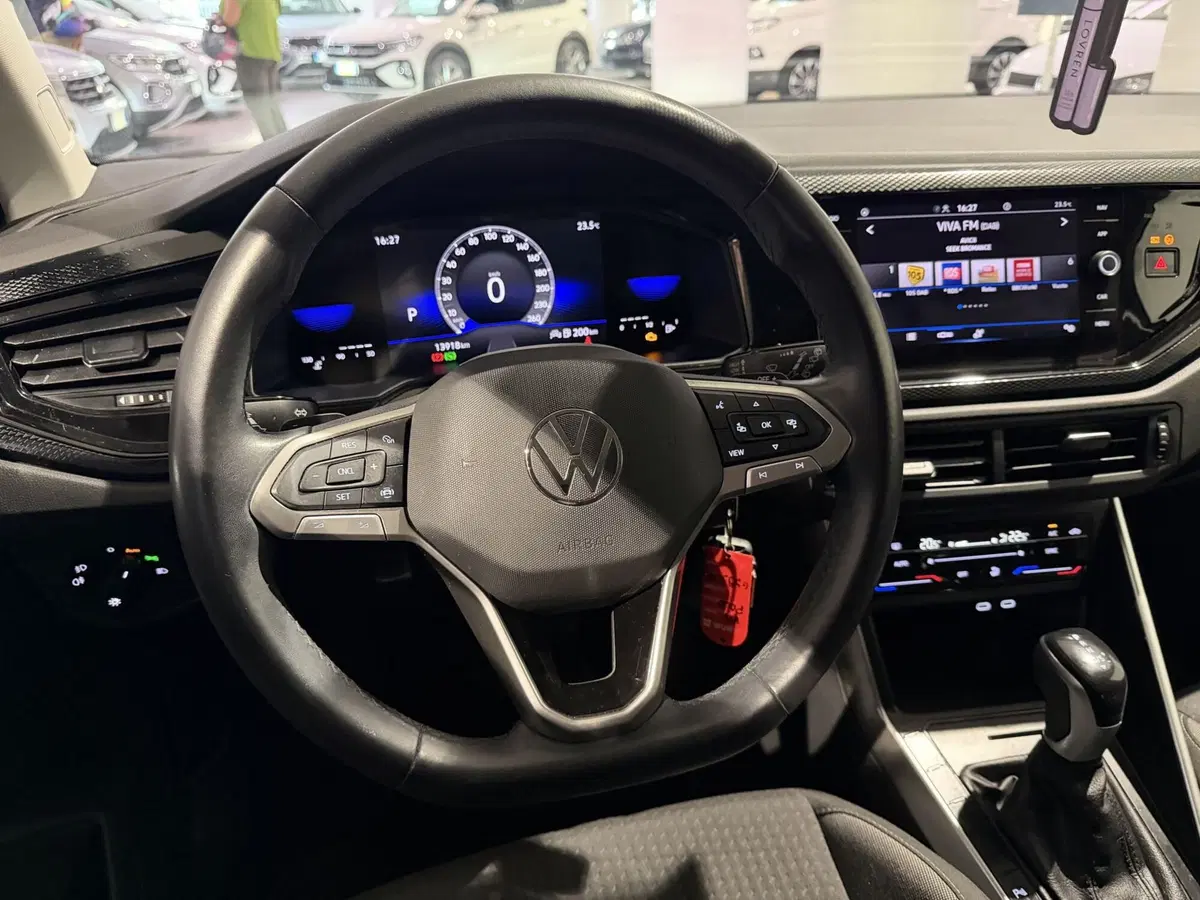 Volkswagen Polo usata a Genova (11)
