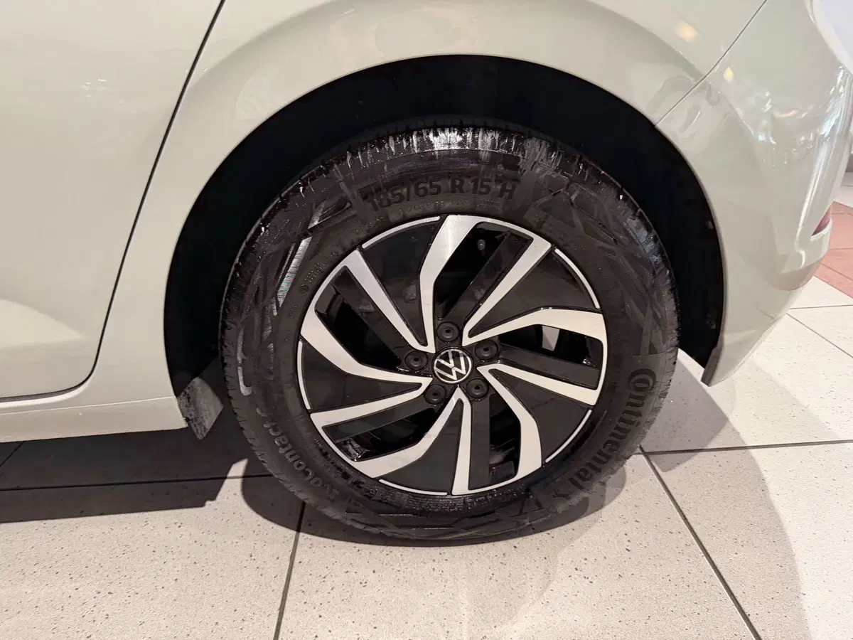 Volkswagen Polo usata a Genova (14)