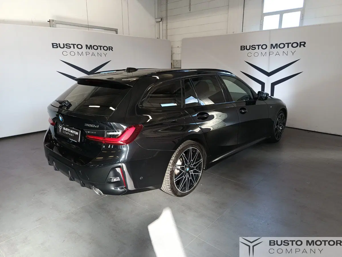 BMW Serie 3 Touring usata a Varese (4)