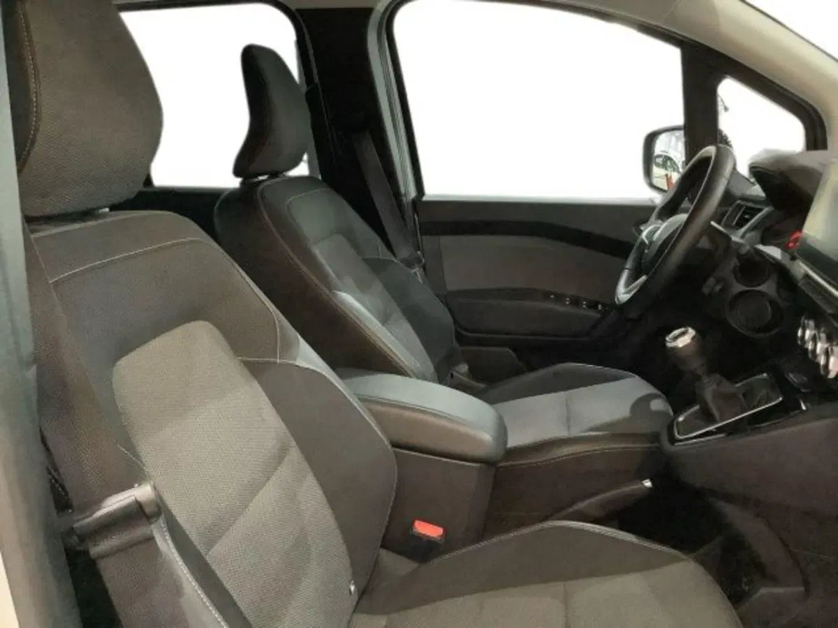 Renault Kangoo usata a Catania (10)