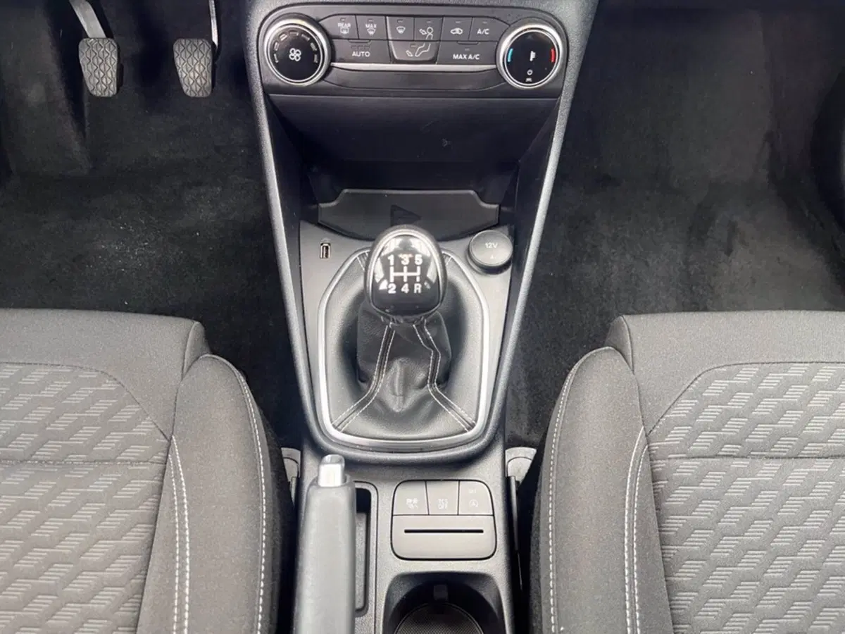 Ford Fiesta usata a Milano (17)