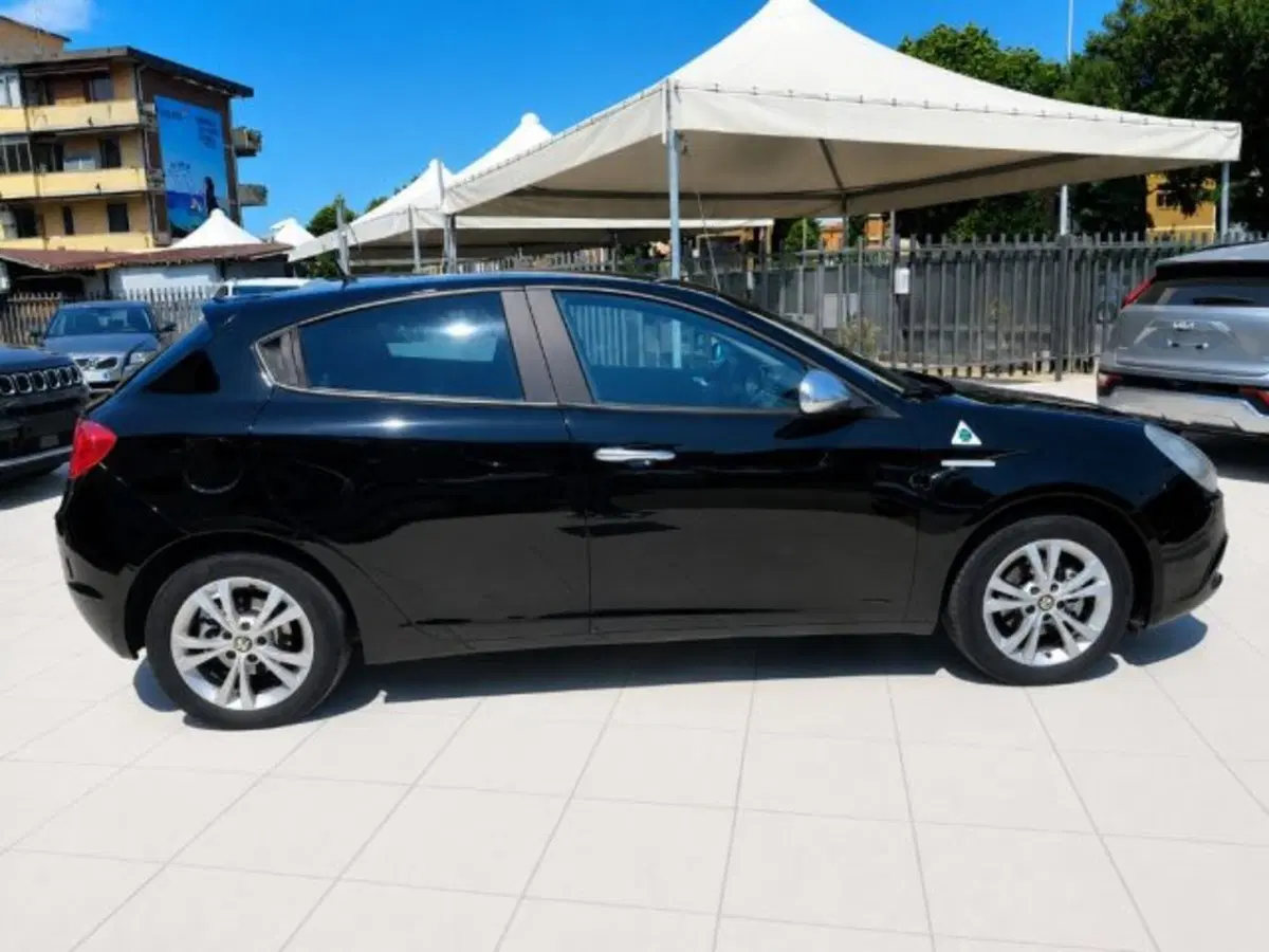 Alfa Romeo Giulietta usata a Firenze (4)