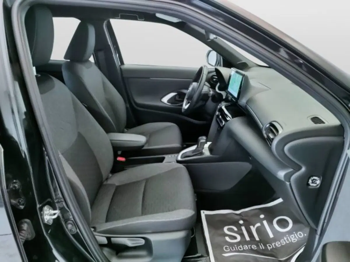 Toyota Yaris Cross usata a Teramo (13)