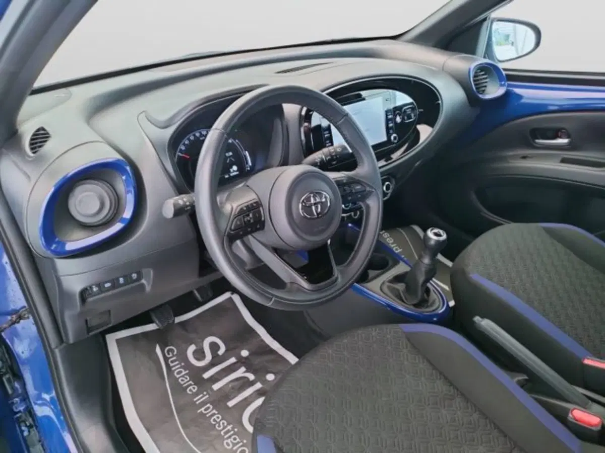 Toyota Aygo X usata a Teramo (14)