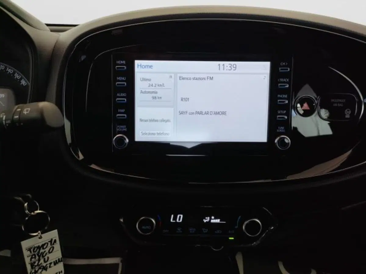 Toyota Aygo X usata a Teramo (16)