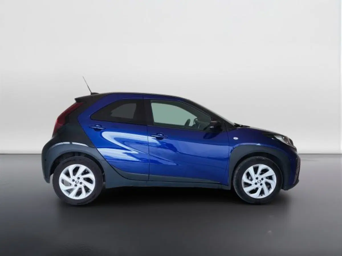 Toyota Aygo X usata a Teramo (4)