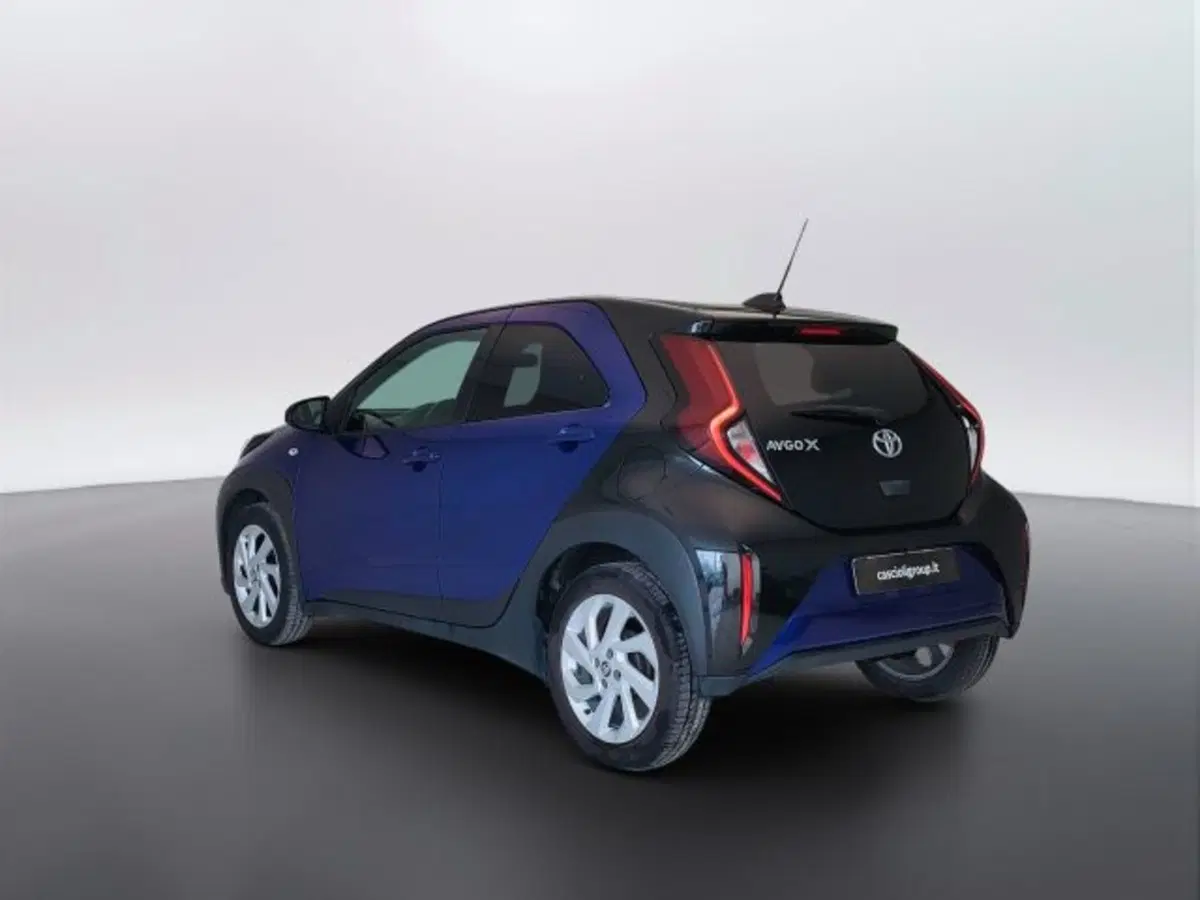 Toyota Aygo X usata a Teramo (7)
