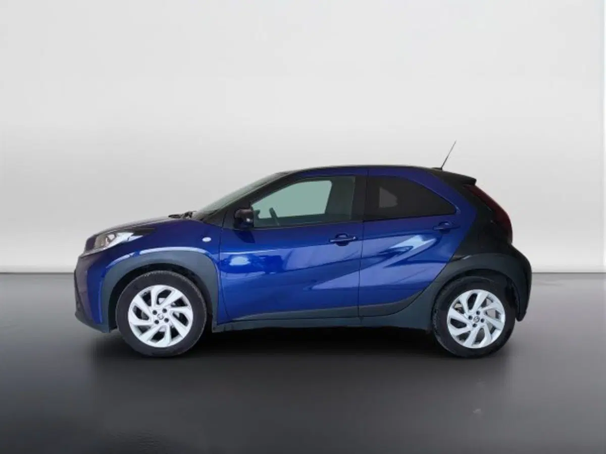 Toyota Aygo X usata a Teramo (8)