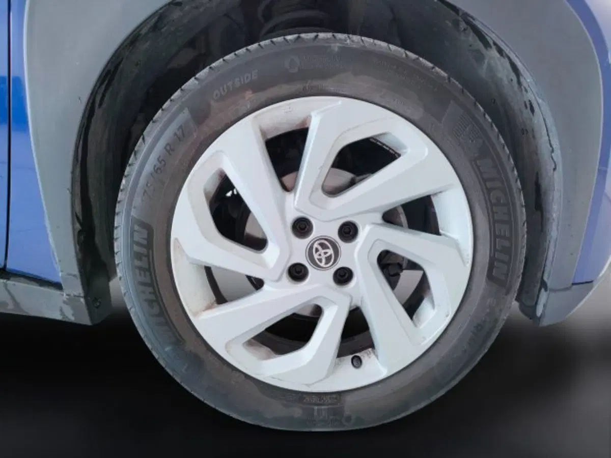 Toyota Aygo X usata a Teramo (9)