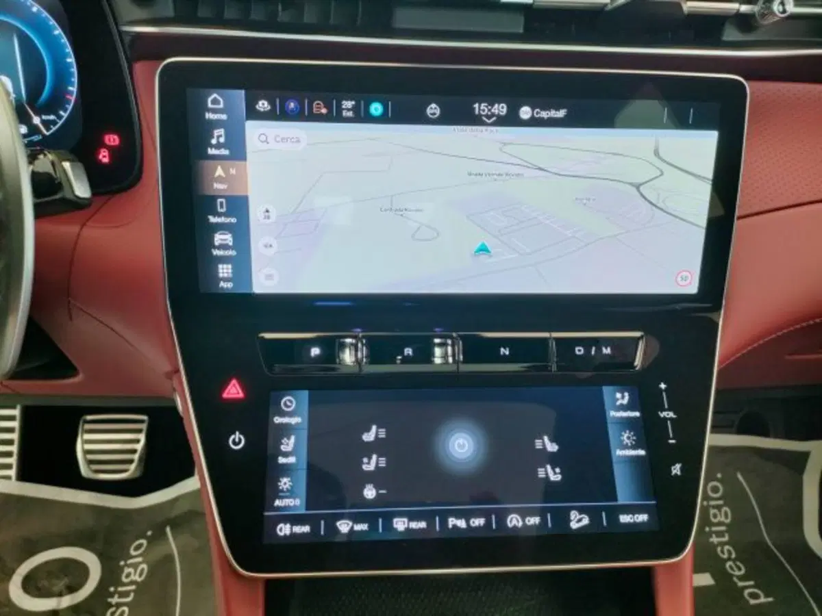Maserati Grecale usata a Teramo (13)