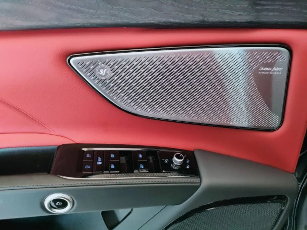 Maserati Grecale usata a Teramo (14)