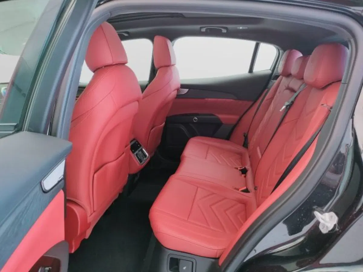 Maserati Grecale usata a Teramo (15)