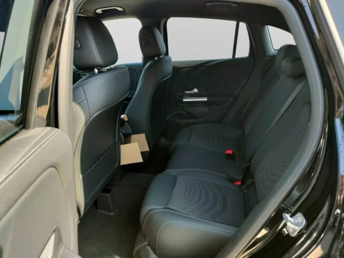 Mercedes-Benz GLA SUV nuova a Teramo (11)