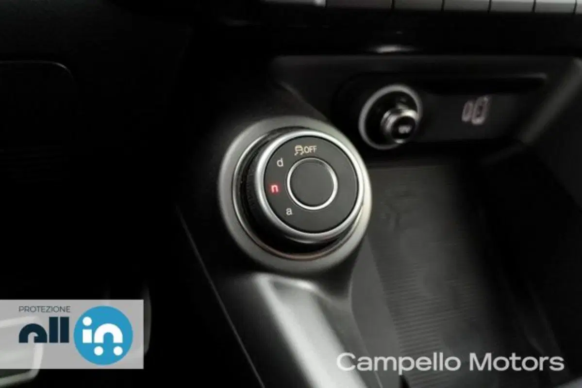 Alfa Romeo Tonale usata a Venezia (15)
