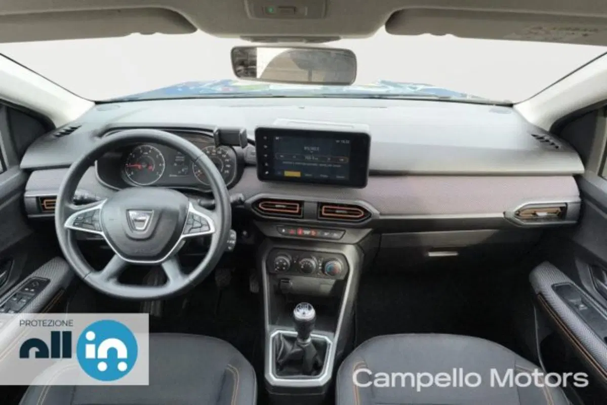 Dacia Sandero usata a Venezia (7)