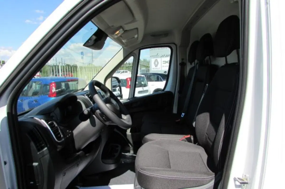 Fiat Ducato Furgone nuova a Milano (6)