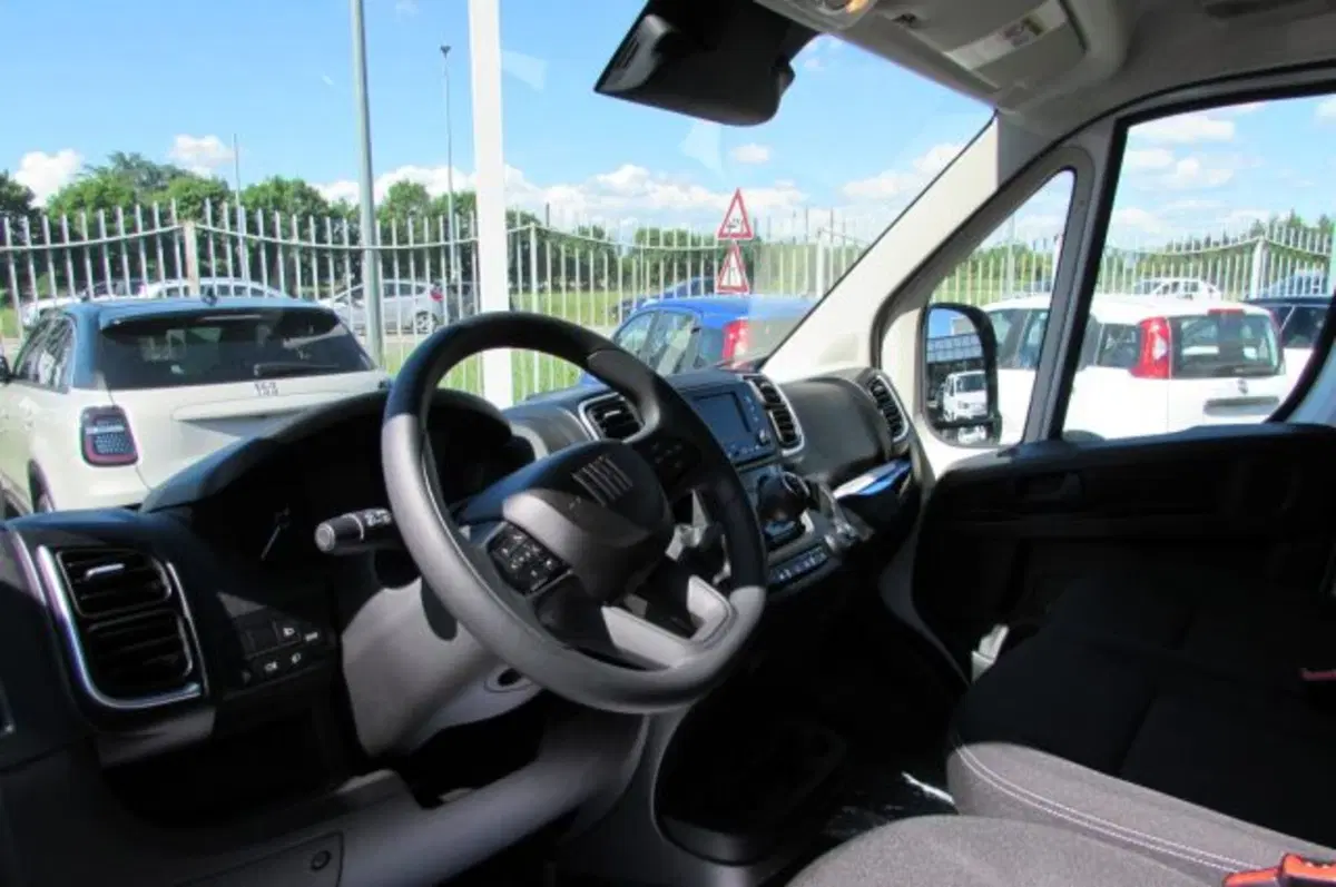 Fiat Ducato Furgone nuova a Milano (7)
