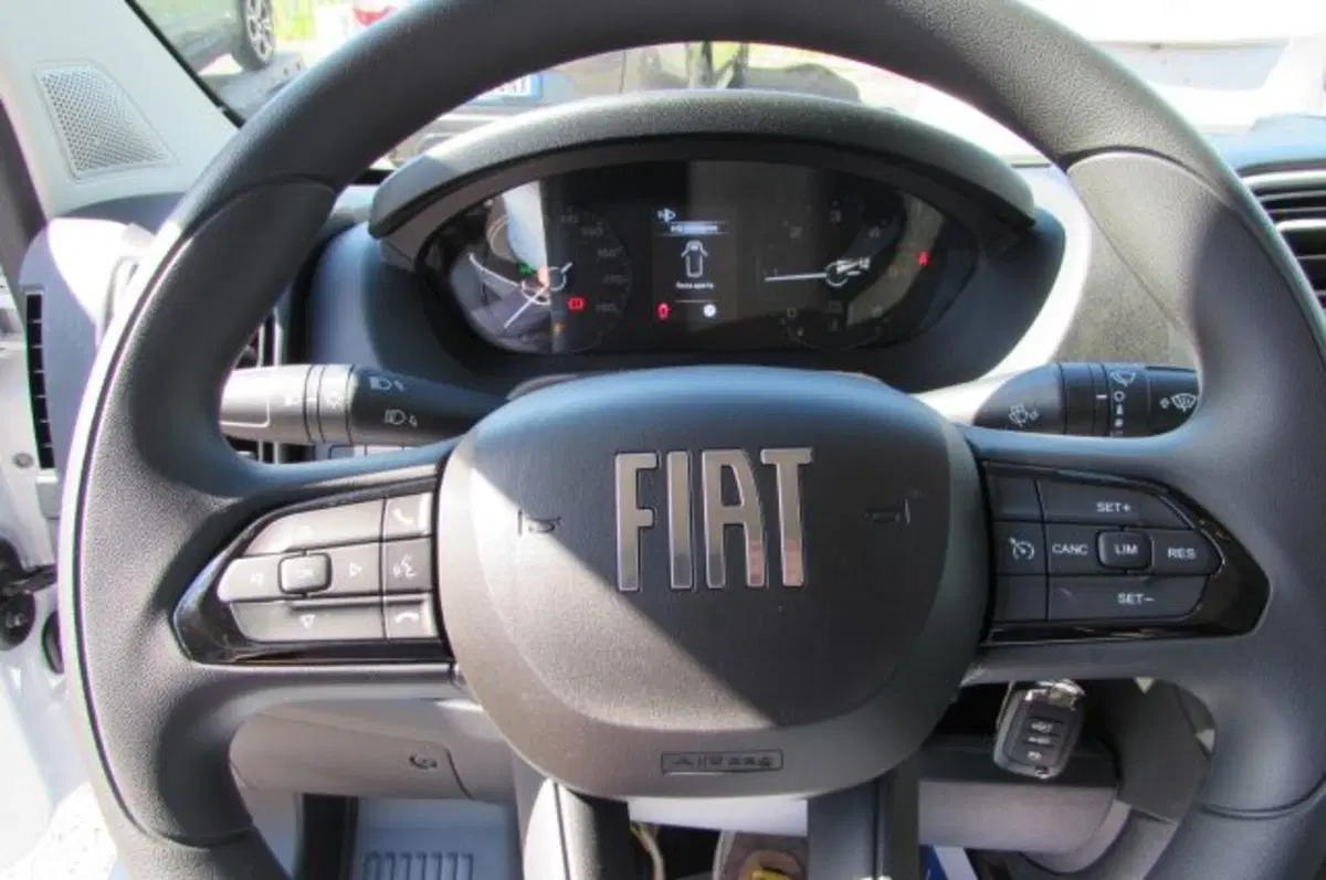 Fiat Ducato Furgone nuova a Milano (9)