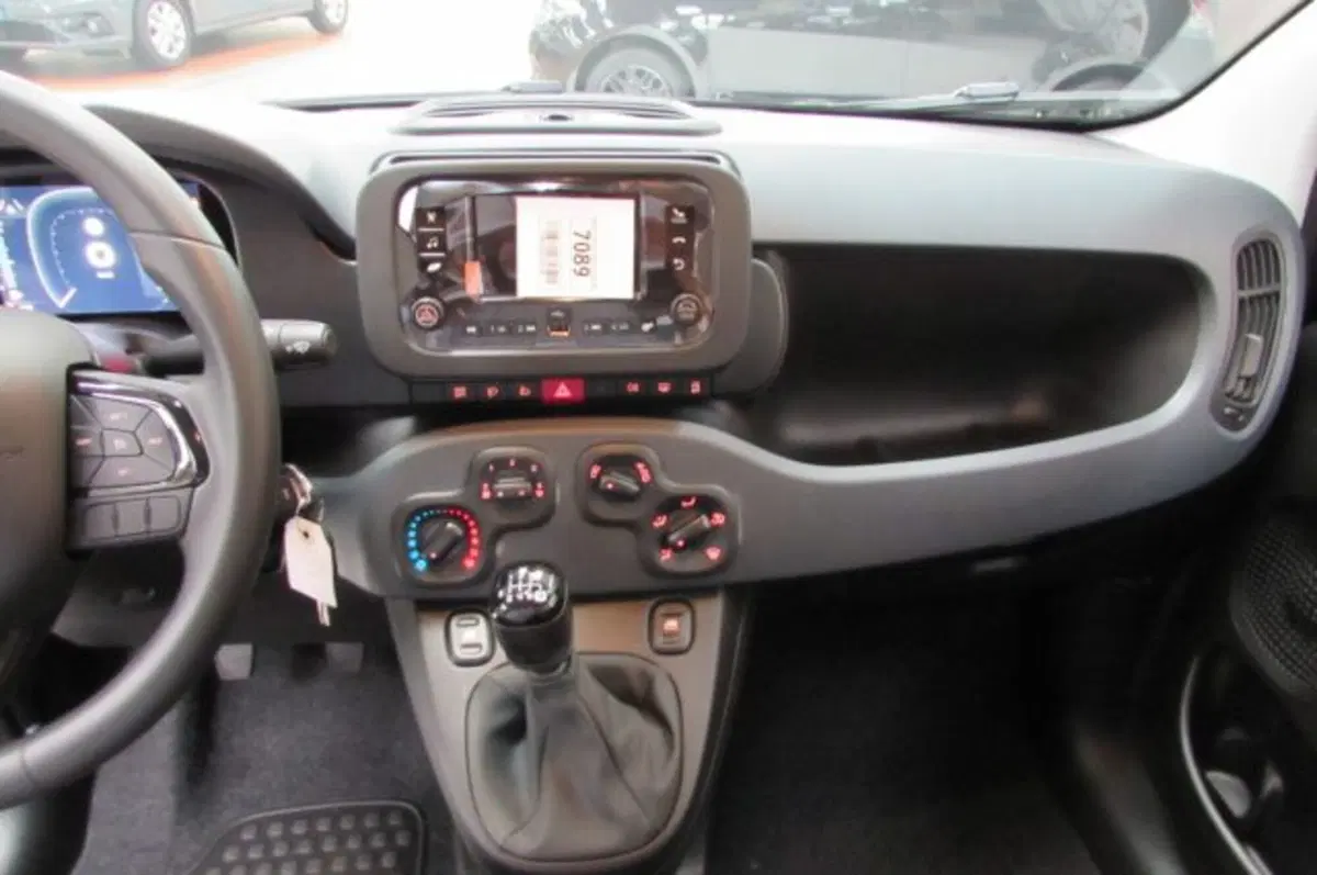 Fiat Panda nuova a Milano (10)