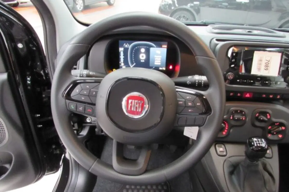 Fiat Panda nuova a Milano (11)