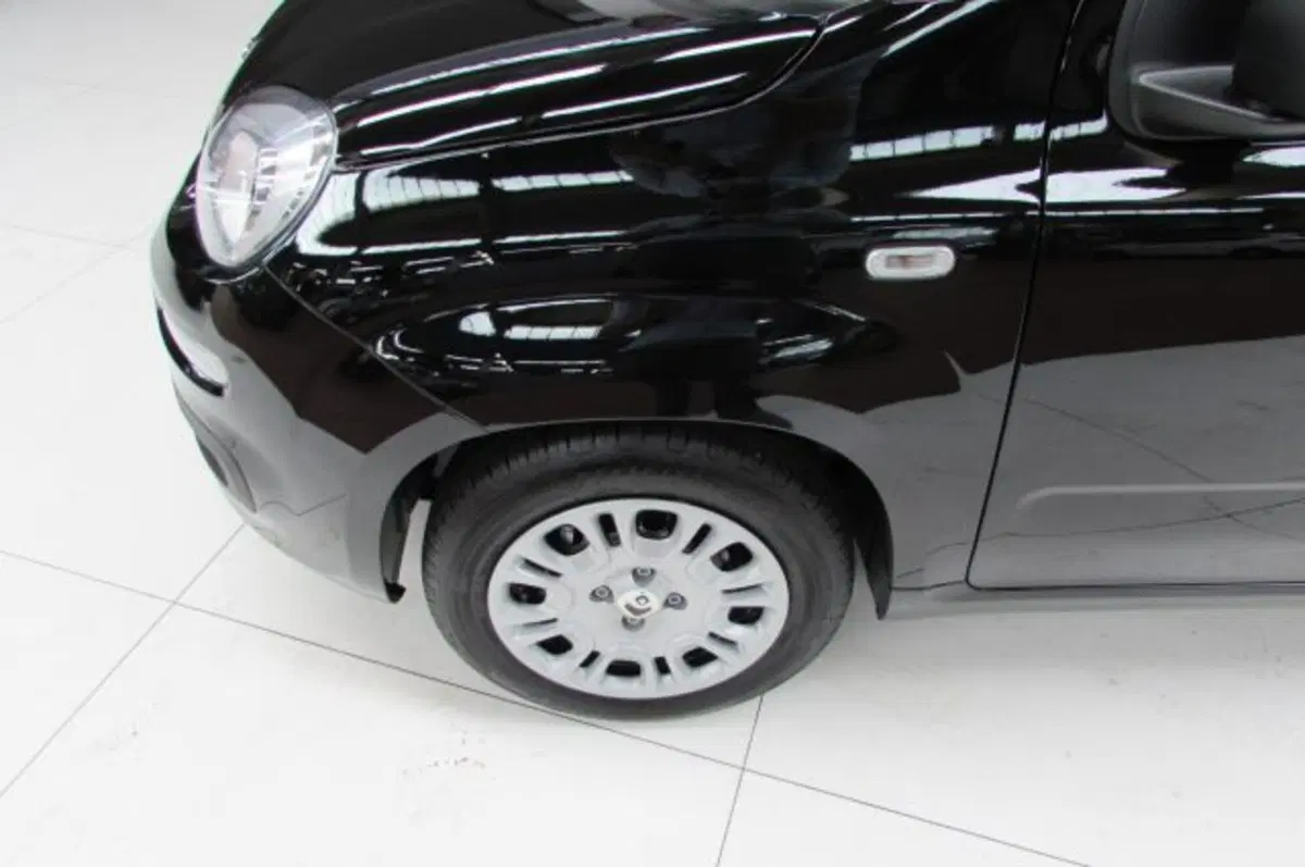 Fiat Panda nuova a Milano (6)