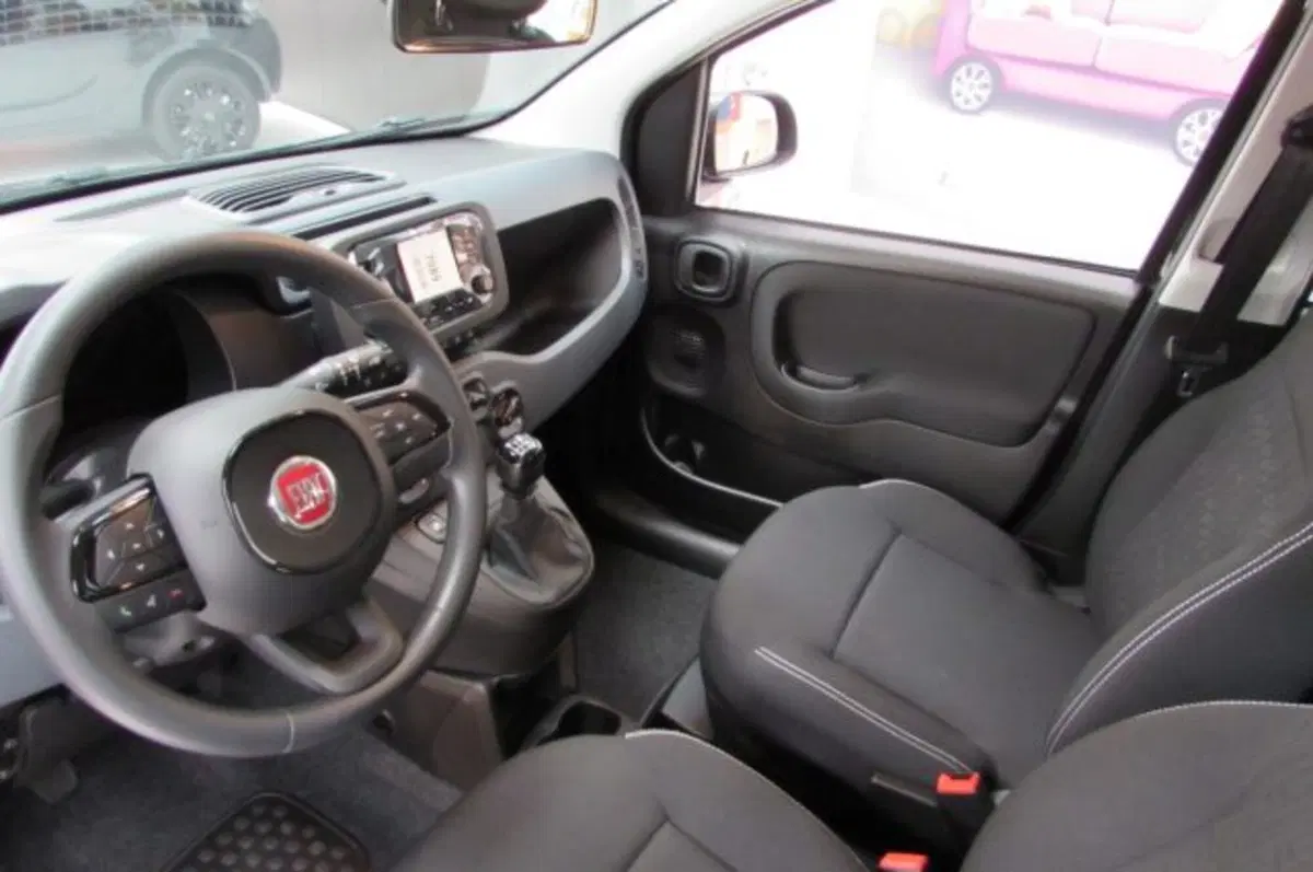 Fiat Panda nuova a Milano (8)