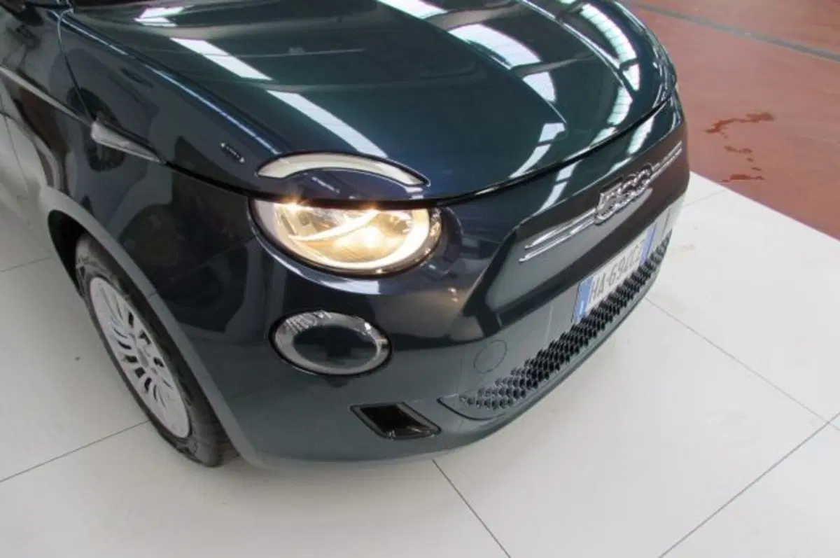 Fiat 500e usata a Milano (14)