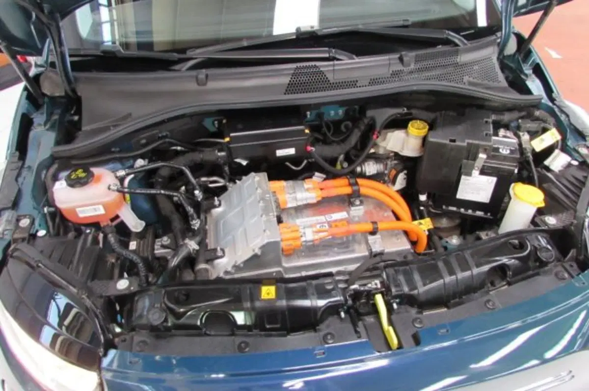 Fiat 500e usata a Milano (17)