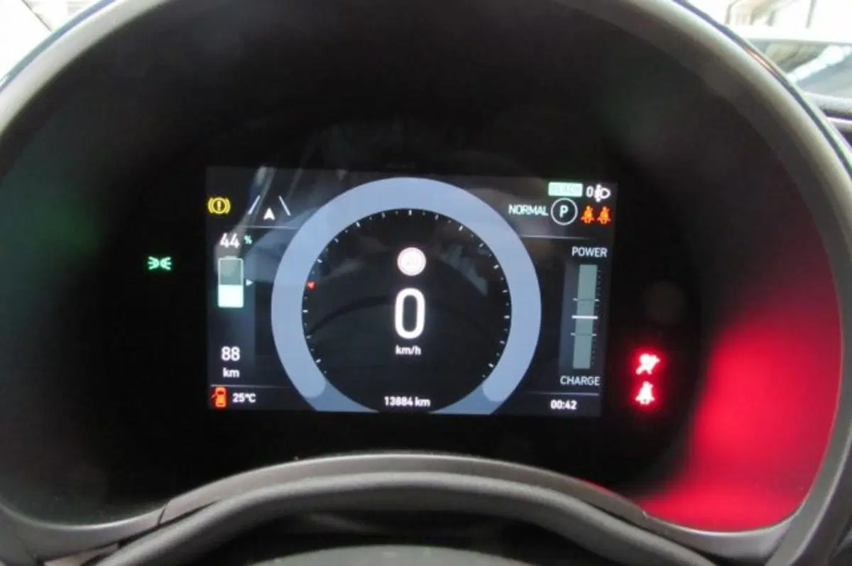Fiat 500e usata a Milano (9)