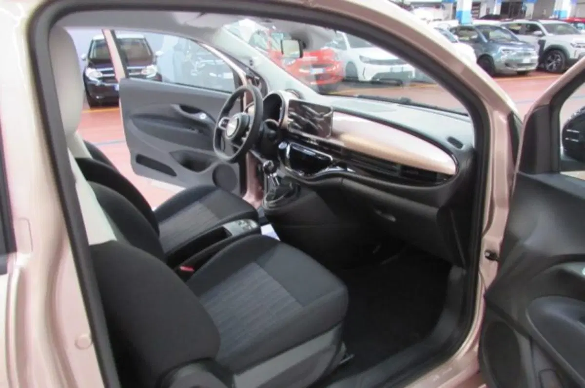 Fiat 500 nuova a Milano (14)