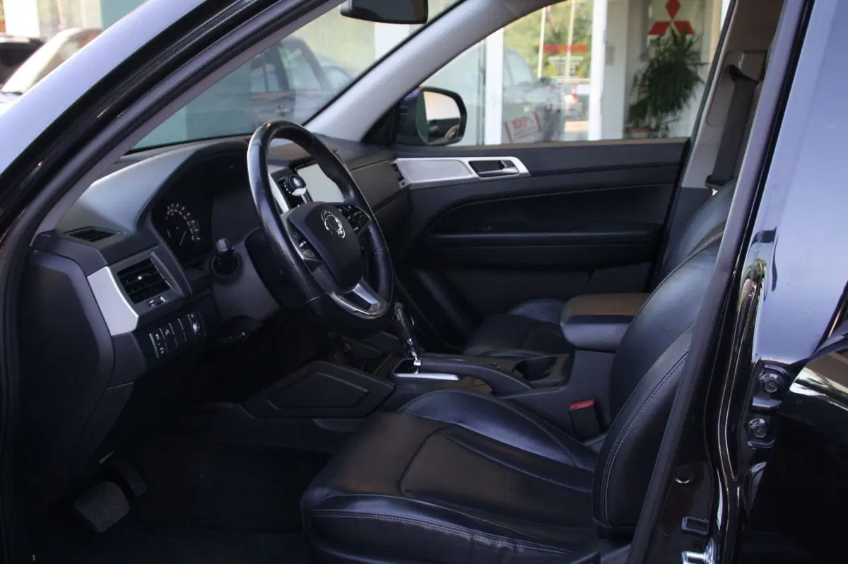 Ssangyong Rexton Sports usata a Pordenone (8)