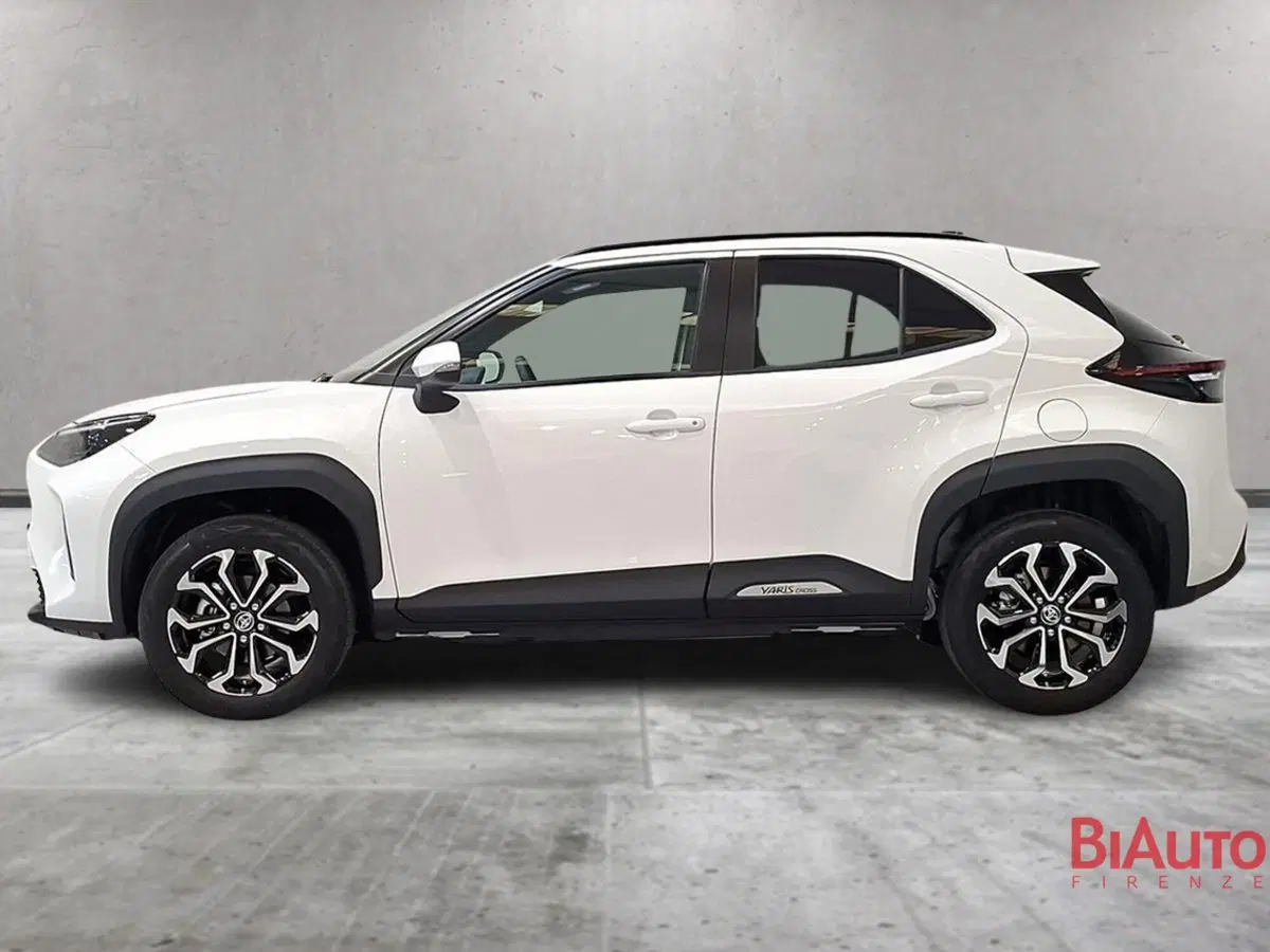 Toyota Yaris Cross nuova a Firenze (2)