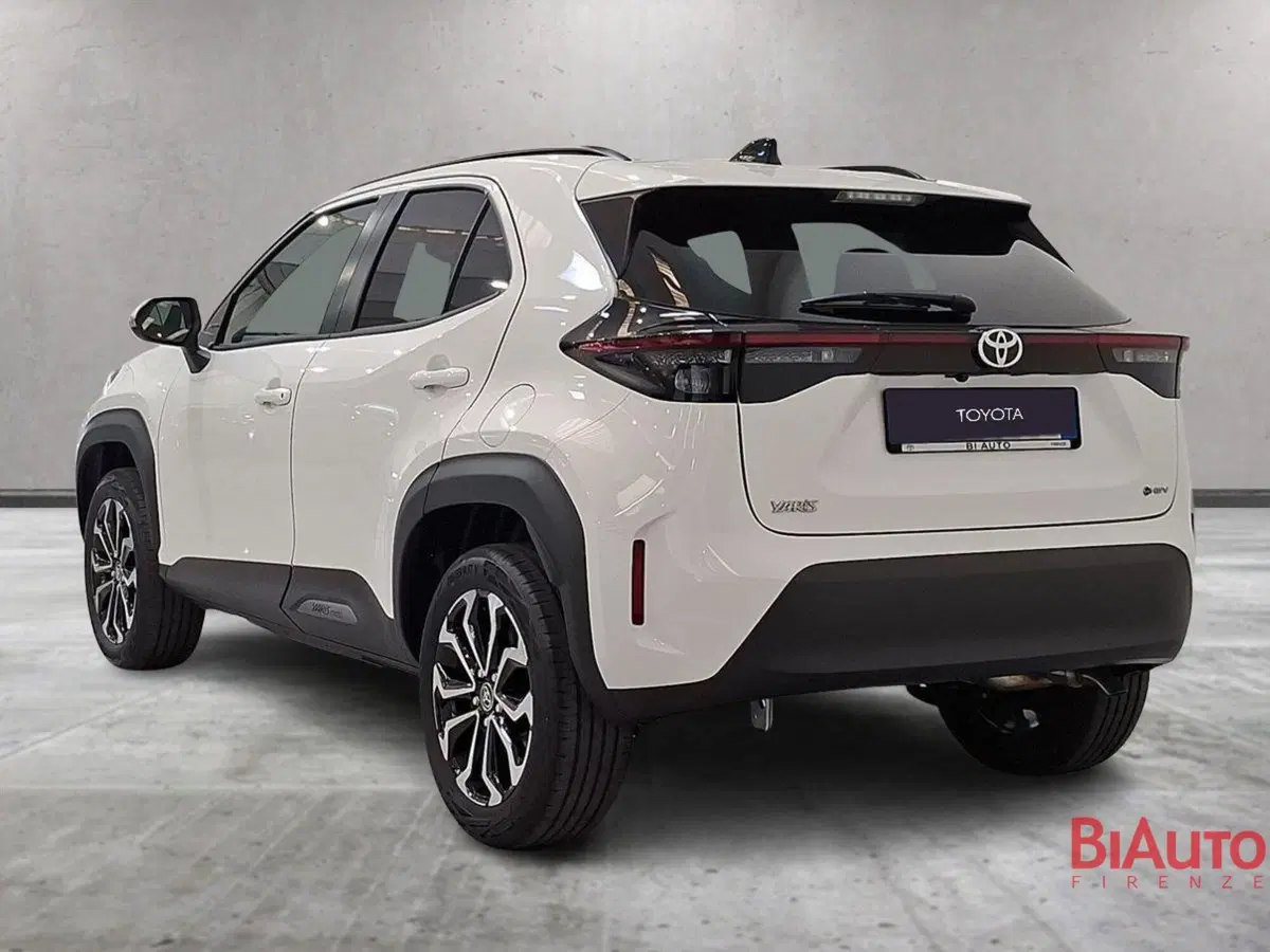 Toyota Yaris Cross nuova a Firenze (4)