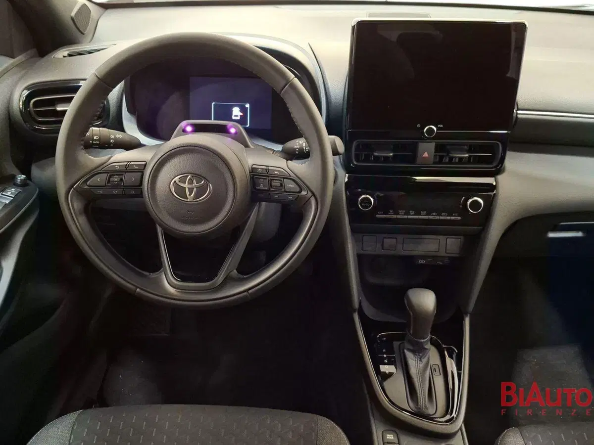 Toyota Yaris Cross nuova a Firenze (7)