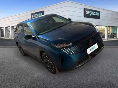 Peugeot 3008 73 kWh Allure 210cv del 2024 usata a Foggia