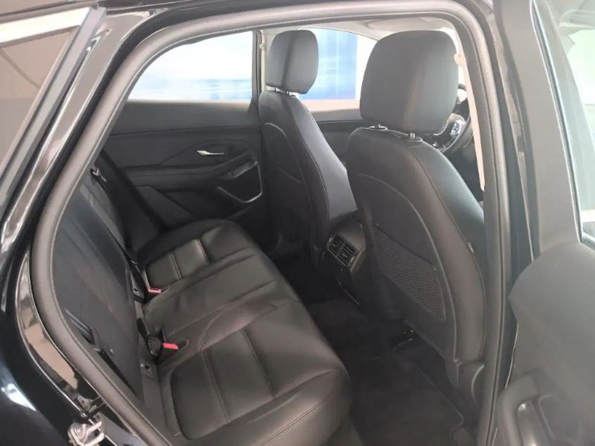 Jaguar E-Pace usata a Venezia (15)