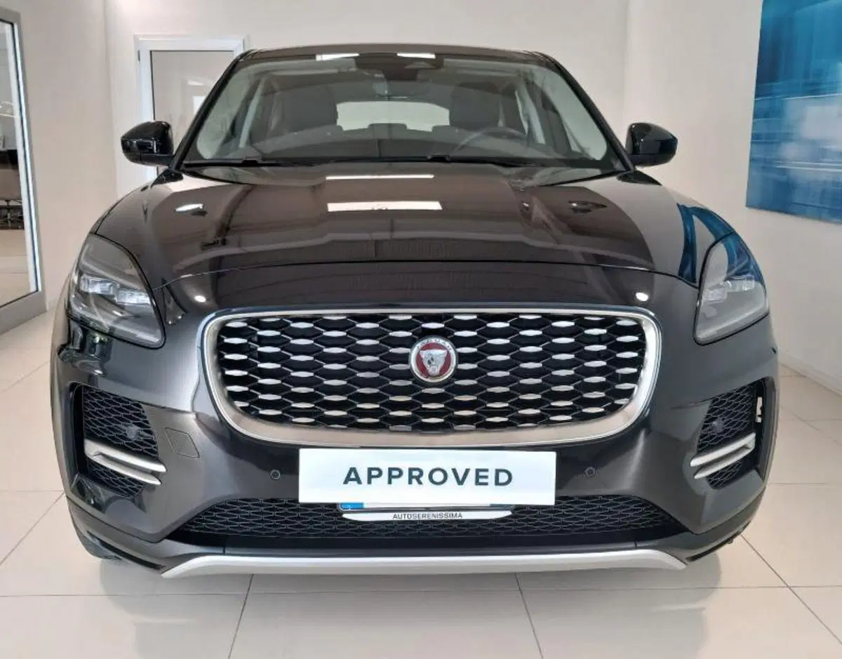 Jaguar E-Pace usata a Venezia (6)