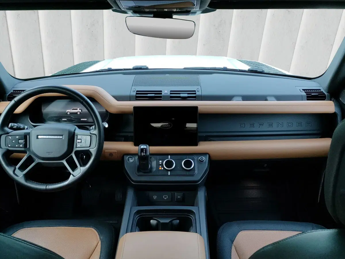 Land Rover Defender usata a Lecco (4)