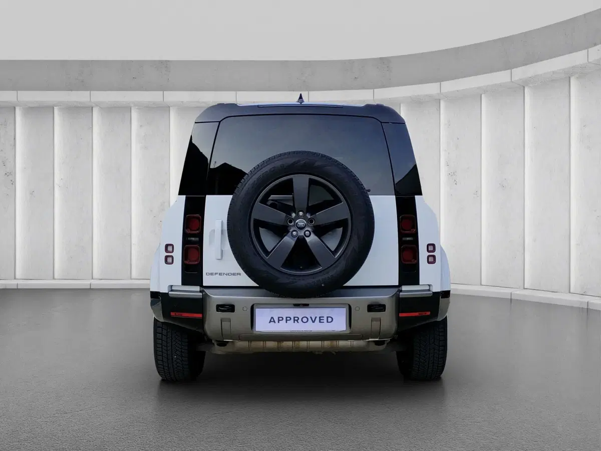 Land Rover Defender usata a Lecco (7)