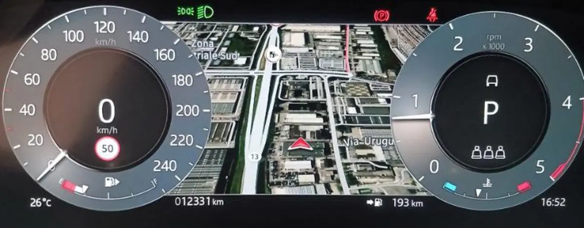 Land Rover Range Rover Evoque usata a Venezia (10)