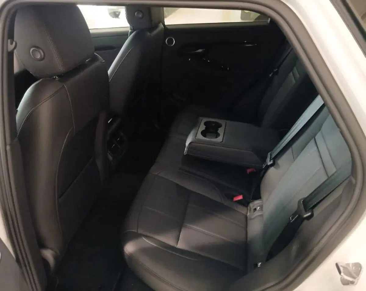 Land Rover Range Rover Evoque usata a Venezia (13)