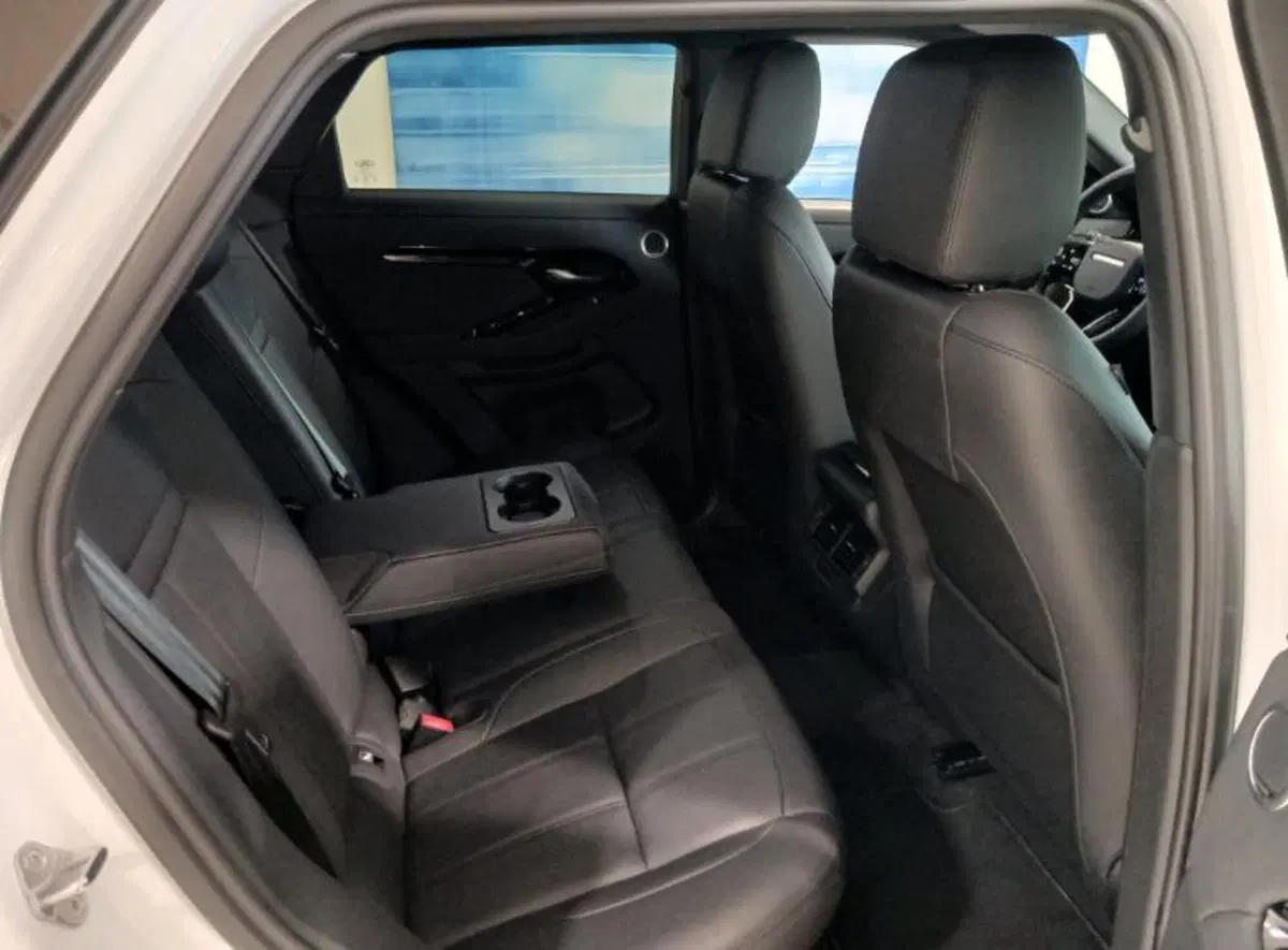 Land Rover Range Rover Evoque usata a Venezia (15)