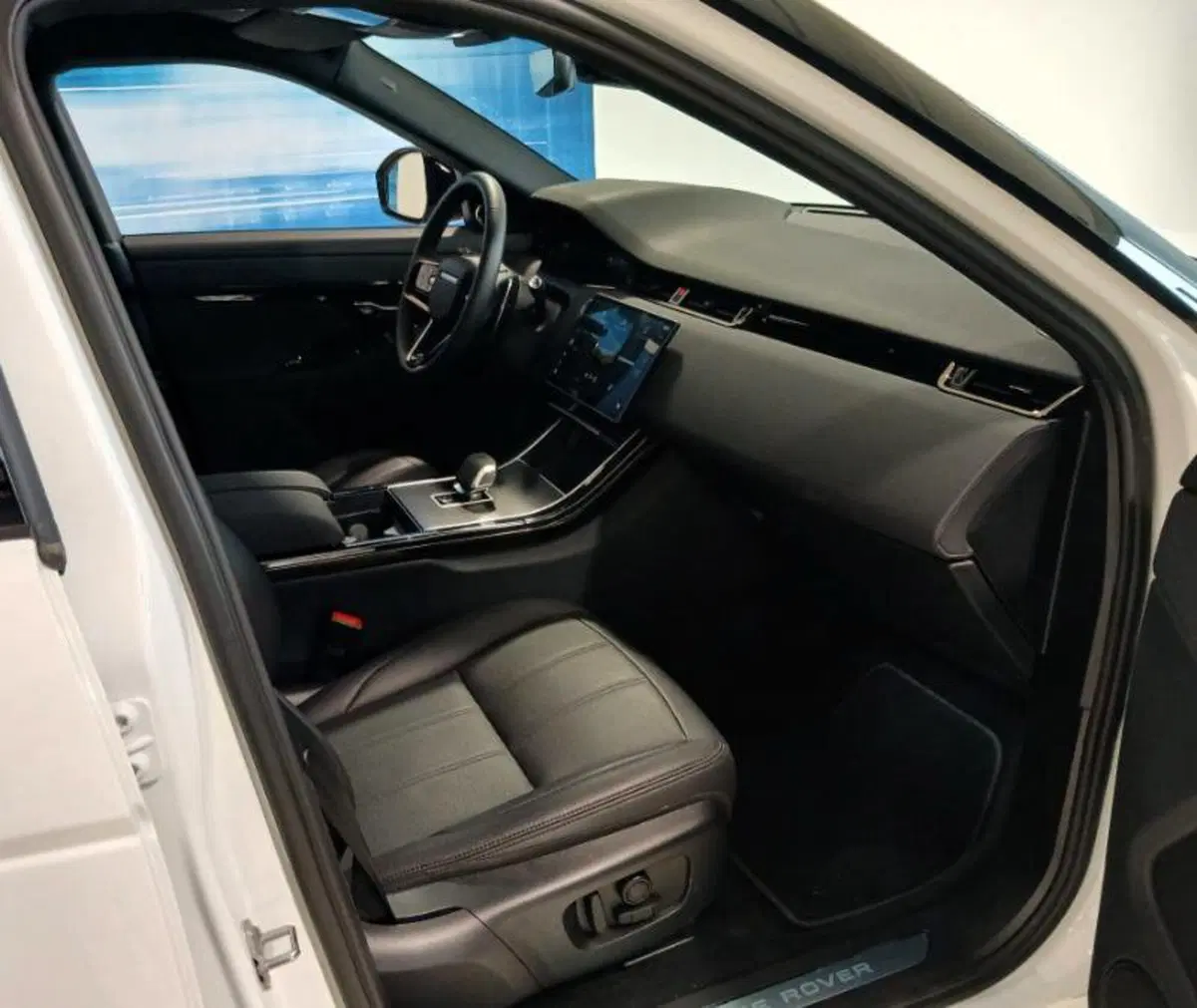 Land Rover Range Rover Evoque usata a Venezia (16)