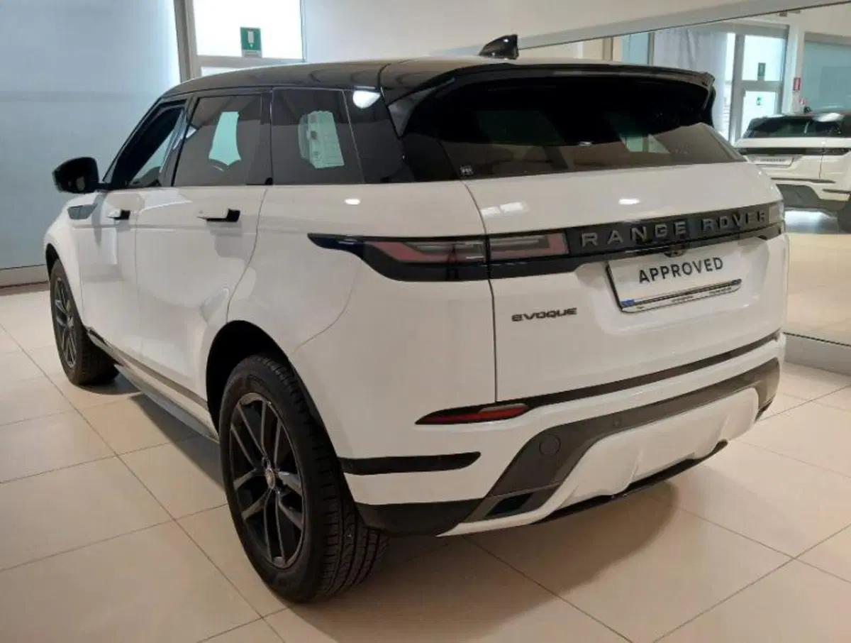 Land Rover Range Rover Evoque usata a Venezia (2)