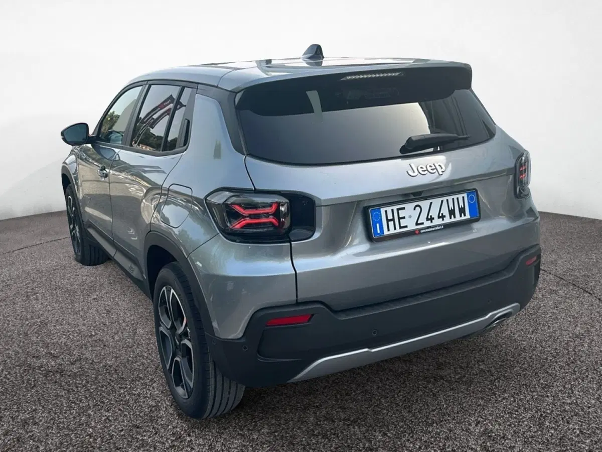 Jeep Avenger nuova a Roma (4)