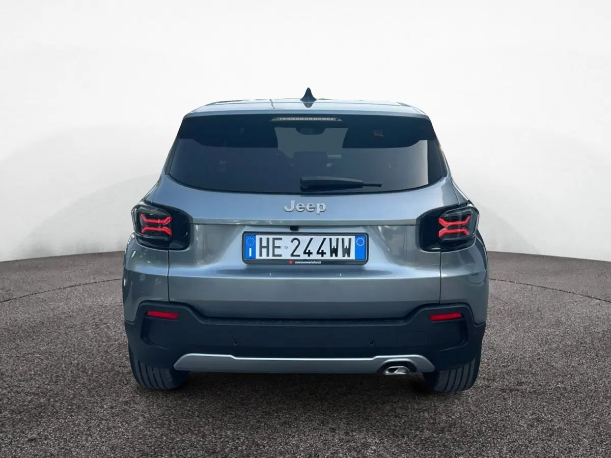 Jeep Avenger nuova a Roma (5)